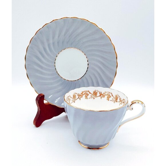 Aynsley Bone China Teacup and Saucer, Gray Swirl - Picture 2 of 13